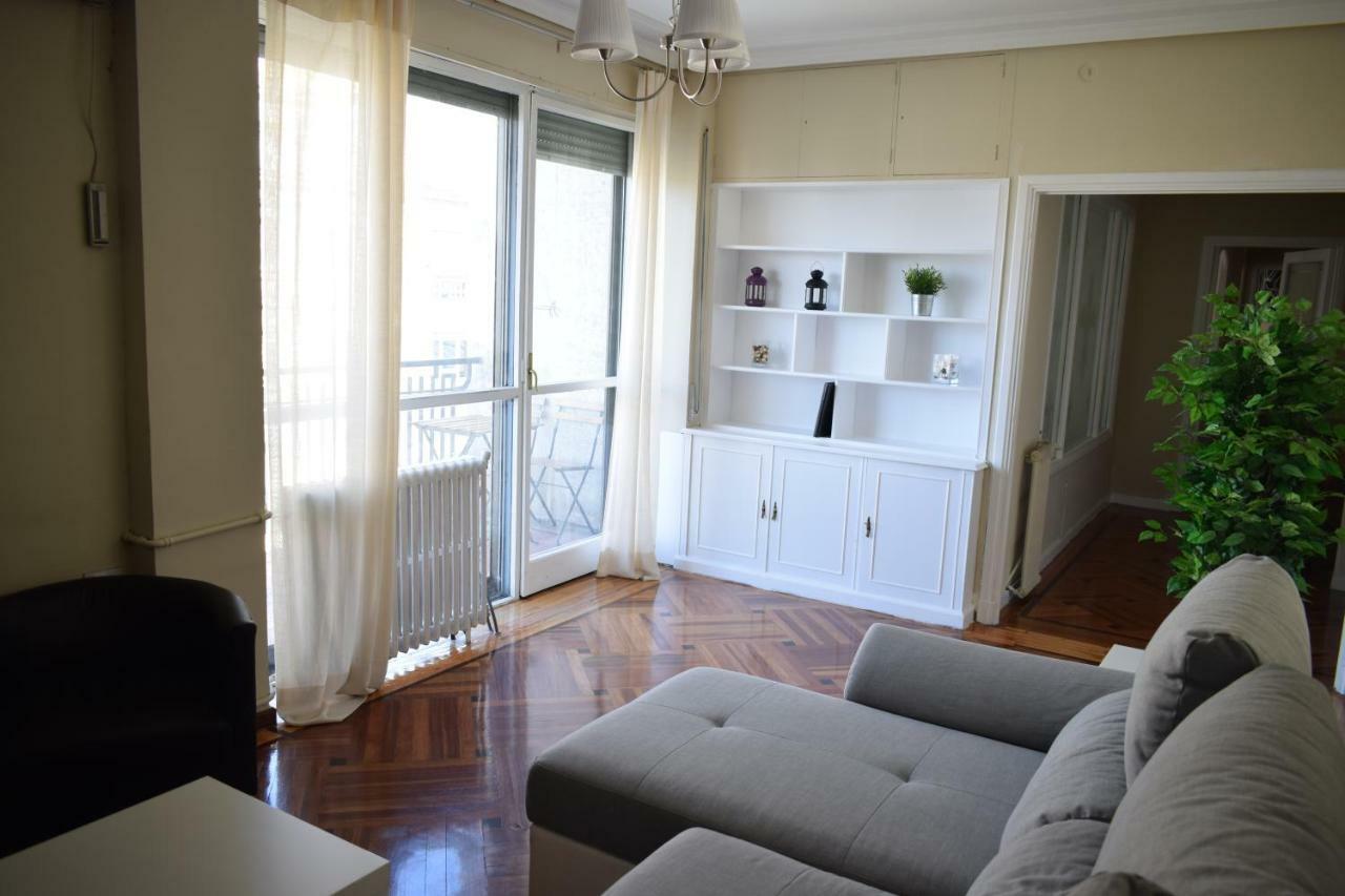 Apartament Espacios Blanco Santiago - Con Parking. Valladolid Zewnętrze zdjęcie